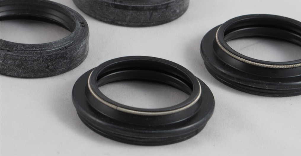 Picture of Set 43mm Öhlins seals and dust scrapers